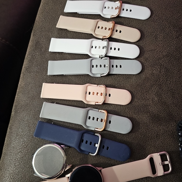 Galaxy Watch Active 2 Aluminum Smart Watch 40 mm used. - Picture 5 of 6